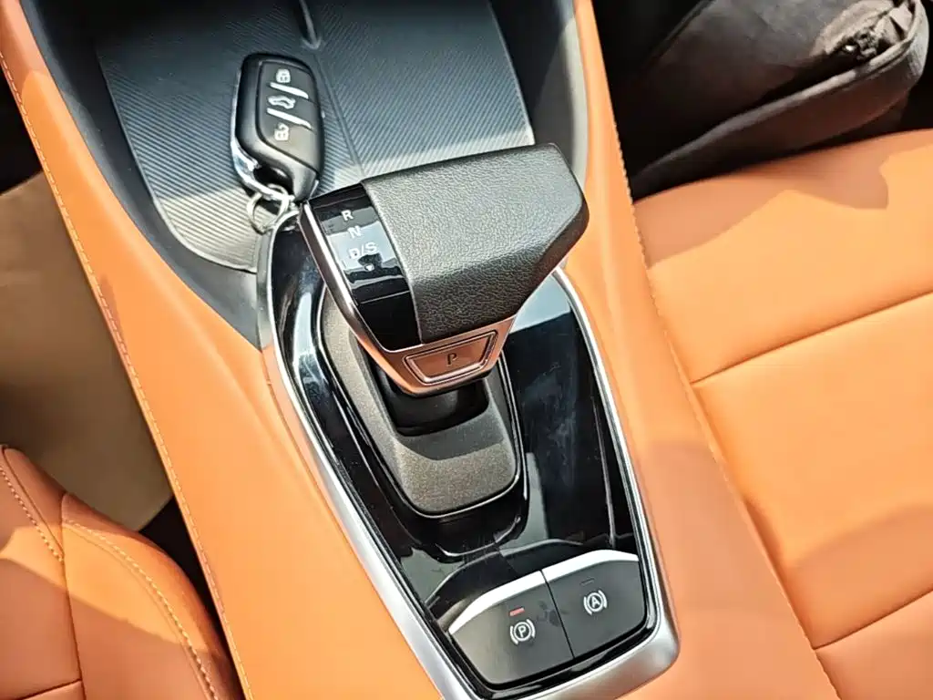 MG MG5 2025 2026 300DVVT Global Flagship MAX