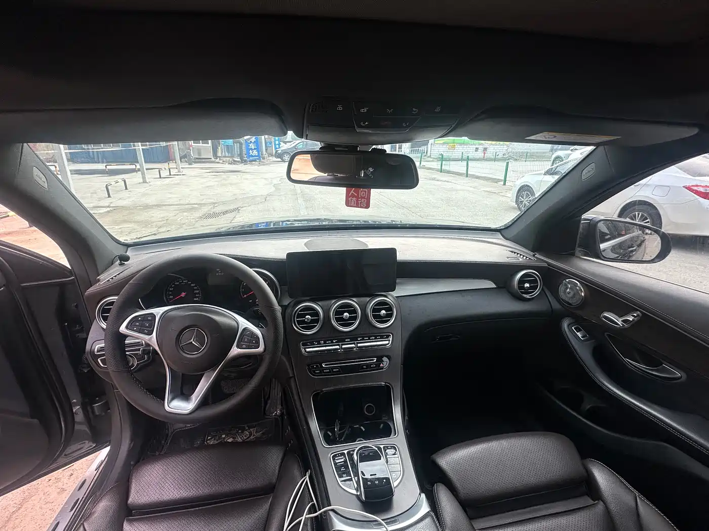 Mercedes-Benz GLC 2017 GLC 200 4MATIC фото 9