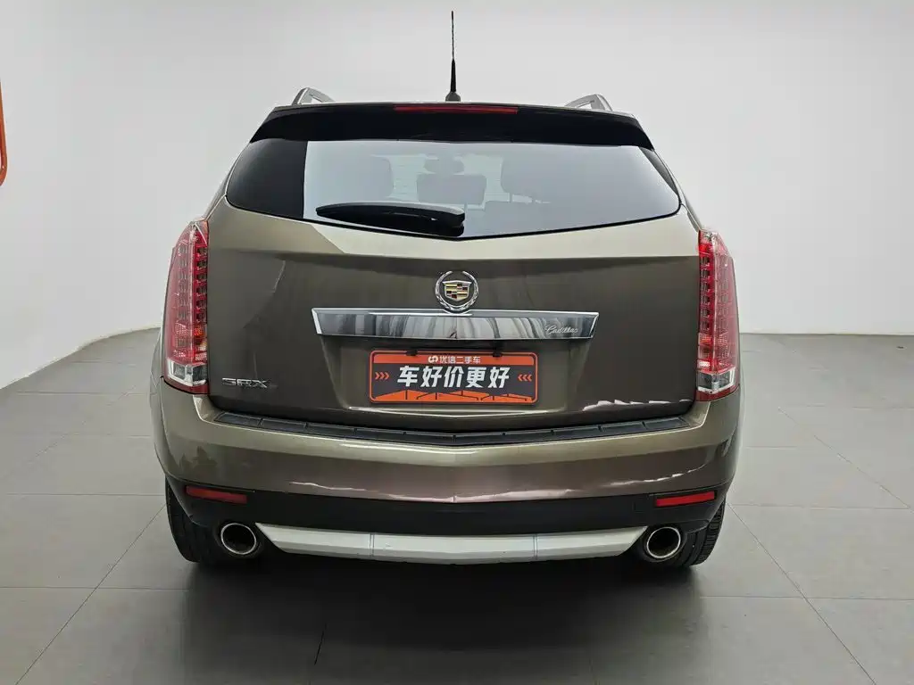 Фото 4 - Cadillac SRX