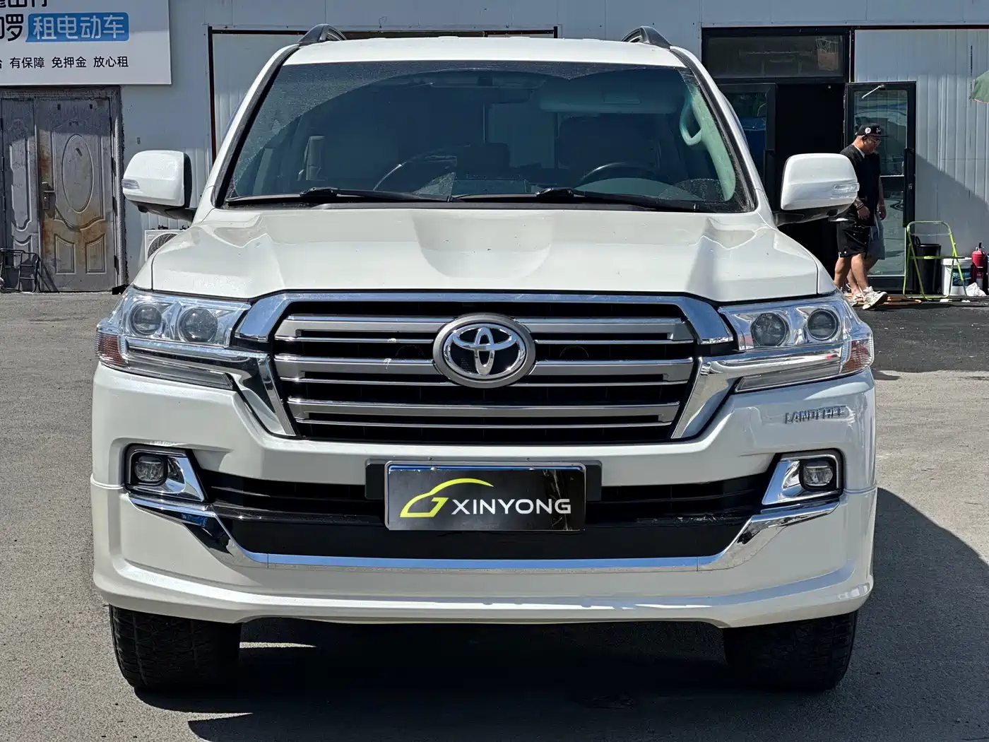 Toyota Land Cruiser (Import) 2019