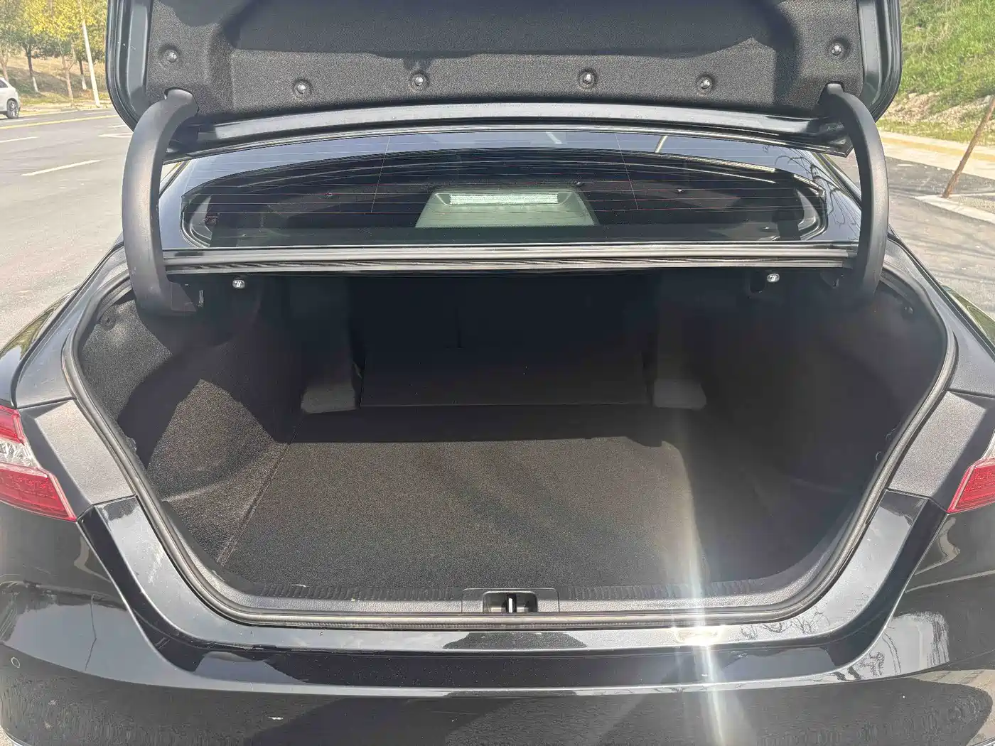 Toyota Camry 2023 2.0G Luxury Edition фото 5