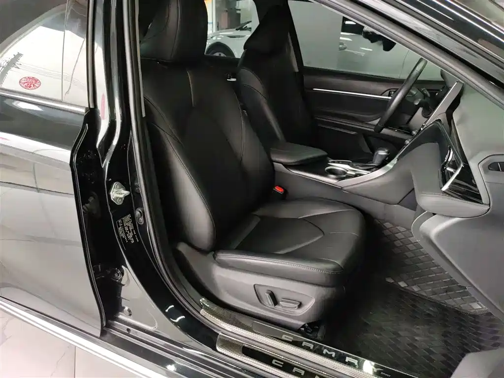 Toyota Camry 2023 2.0G Luxury Edition фото 20