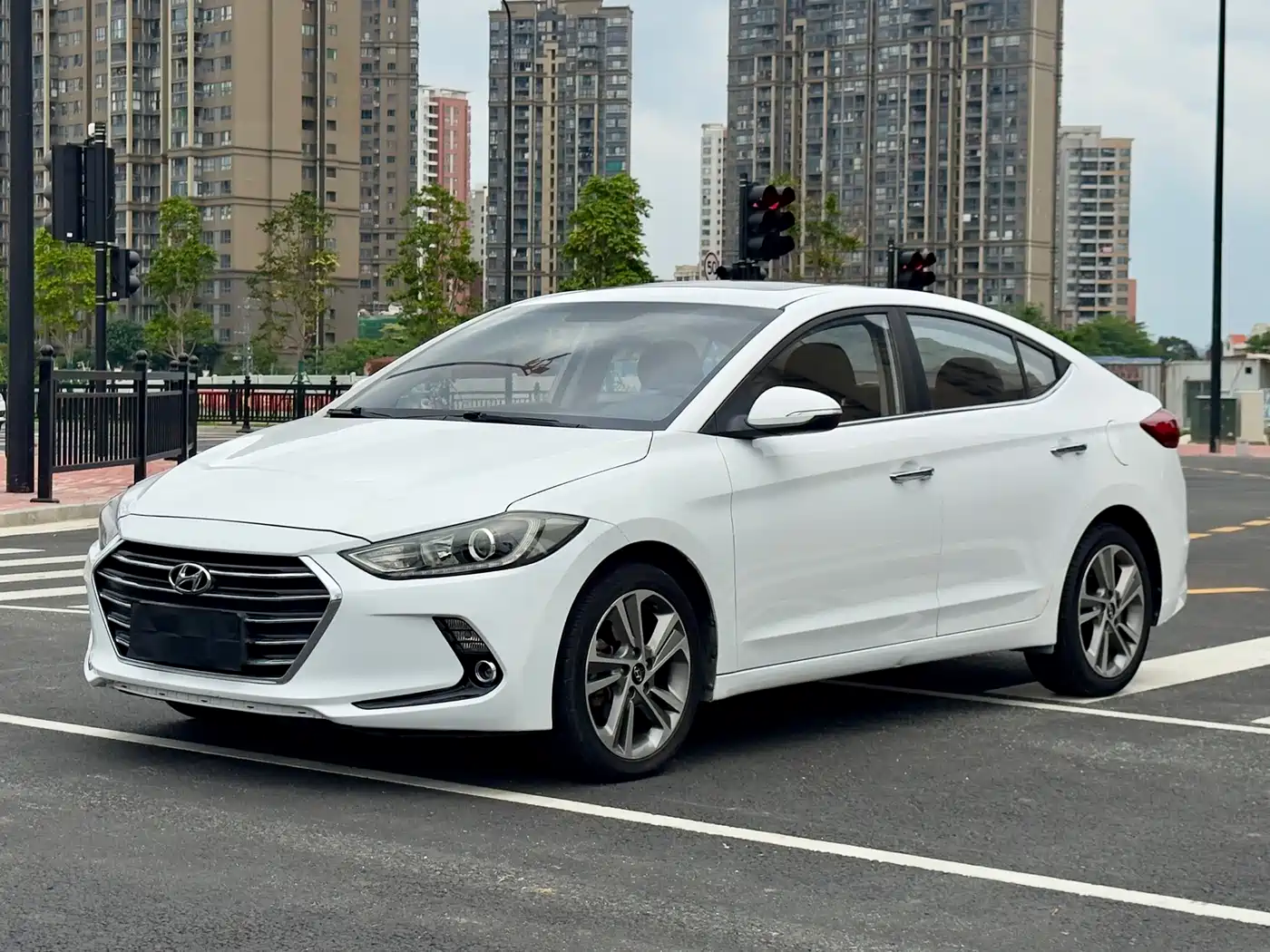 Hyundai Elantra 2016 Model 1.6L Automatic Smart Elite