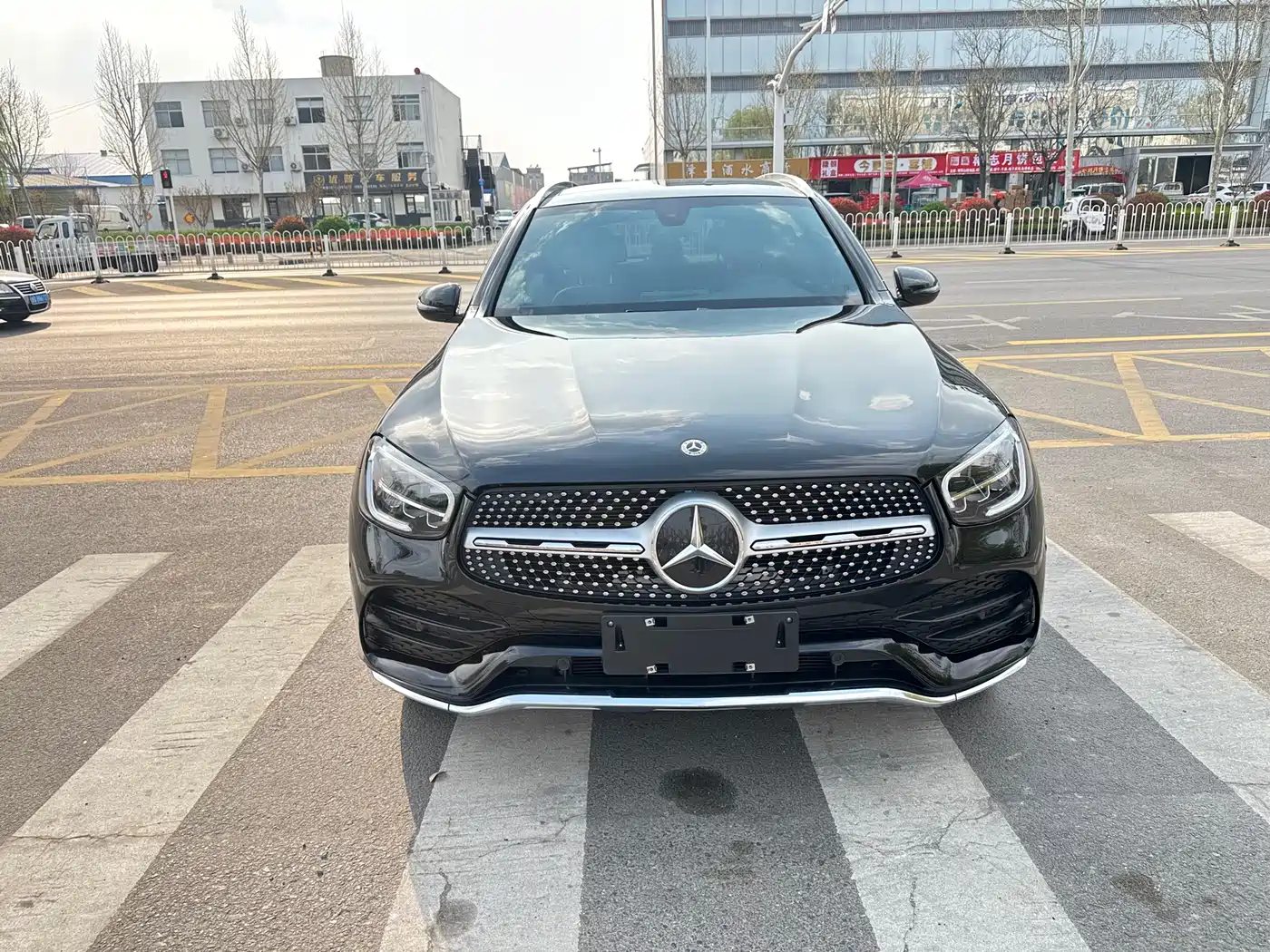 MERCEDES-BENZ GLC