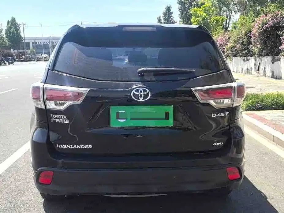 Фото 6 - Toyota Highlander