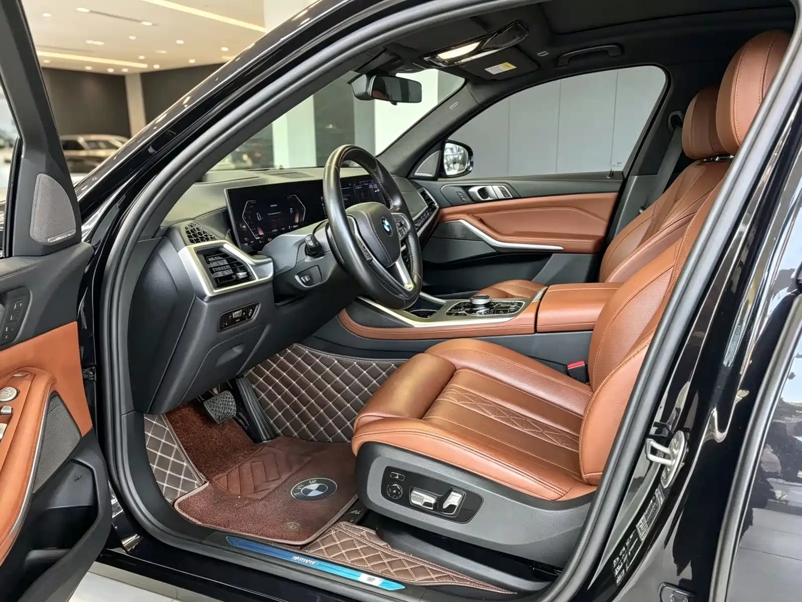 Фото 2 - BMW X7