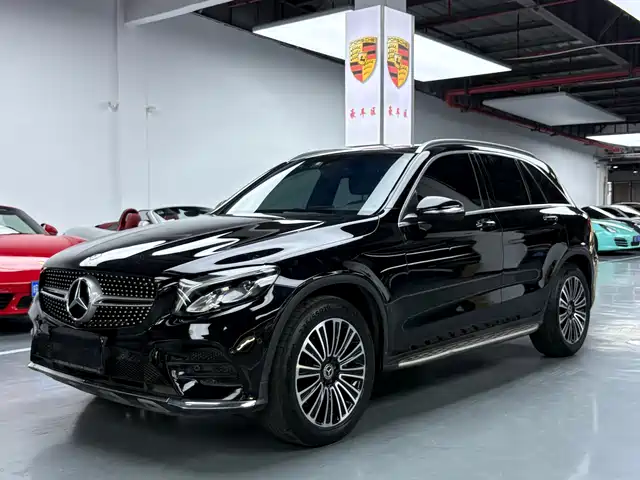 MERCEDES-BENZ GLC
