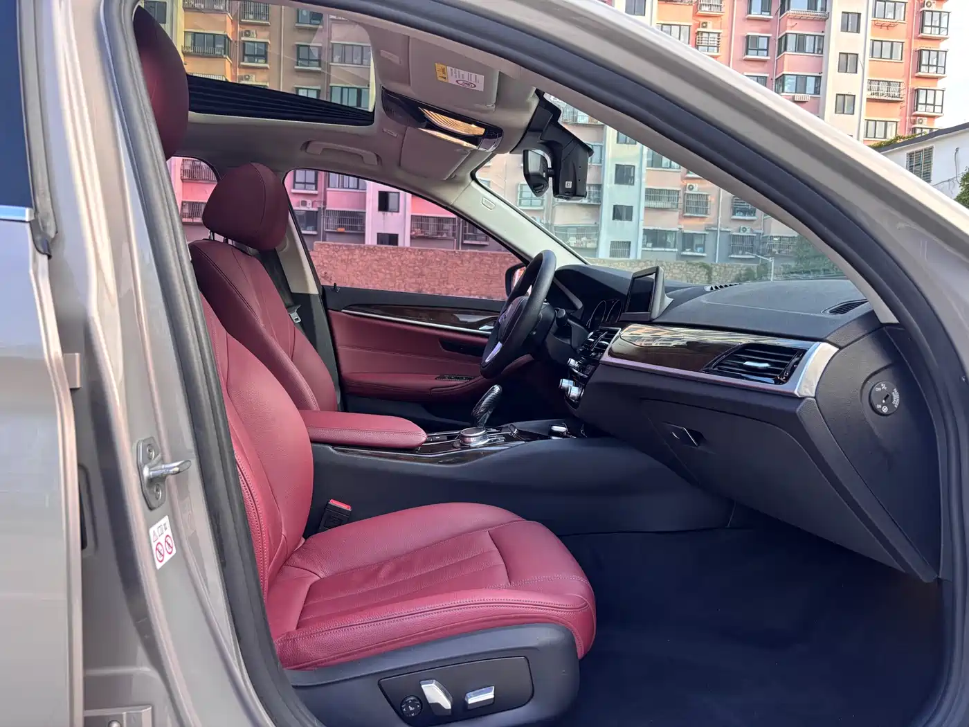BMW 5 Series 2018 528Li Launch Special Edition фото 9