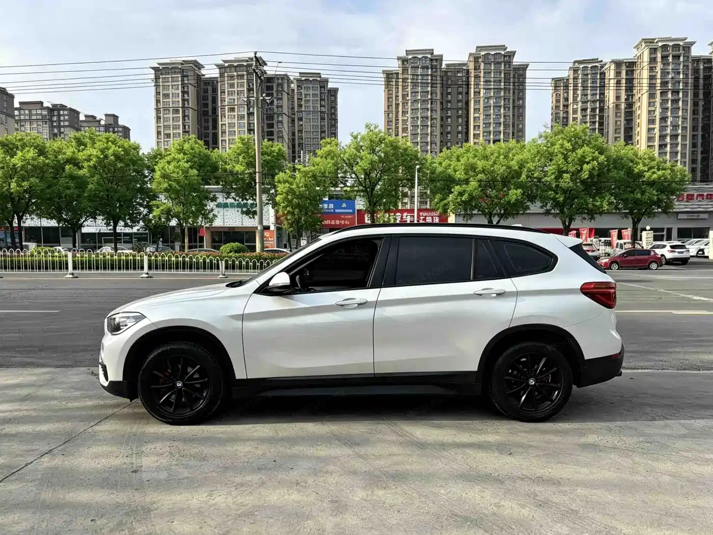 BMW X1 2018 sDrive18Li Fashion Model фото 4