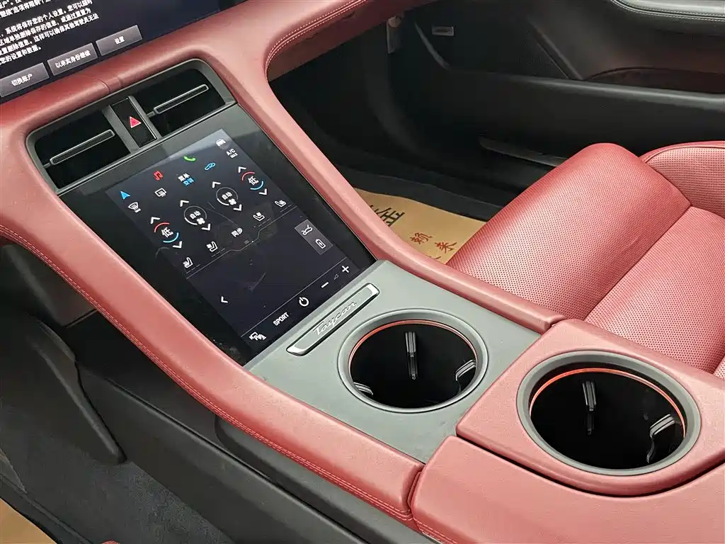 Porsche Taycan 2019 Taycan 4S фото 20