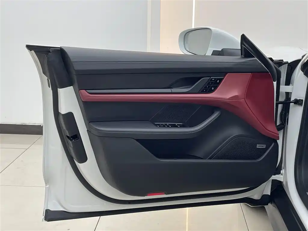 Porsche Taycan 2019 Taycan 4S фото 10