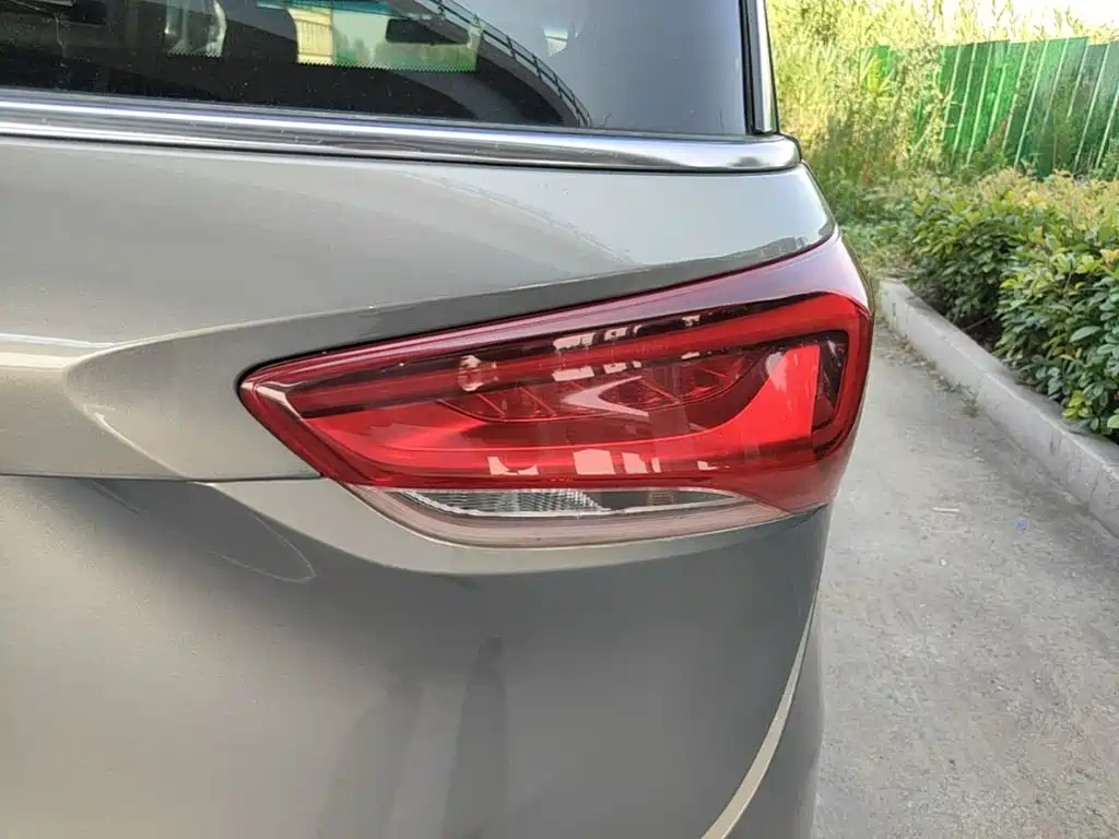 Buick GL6 2018 2018 18T 6-Seater Elite