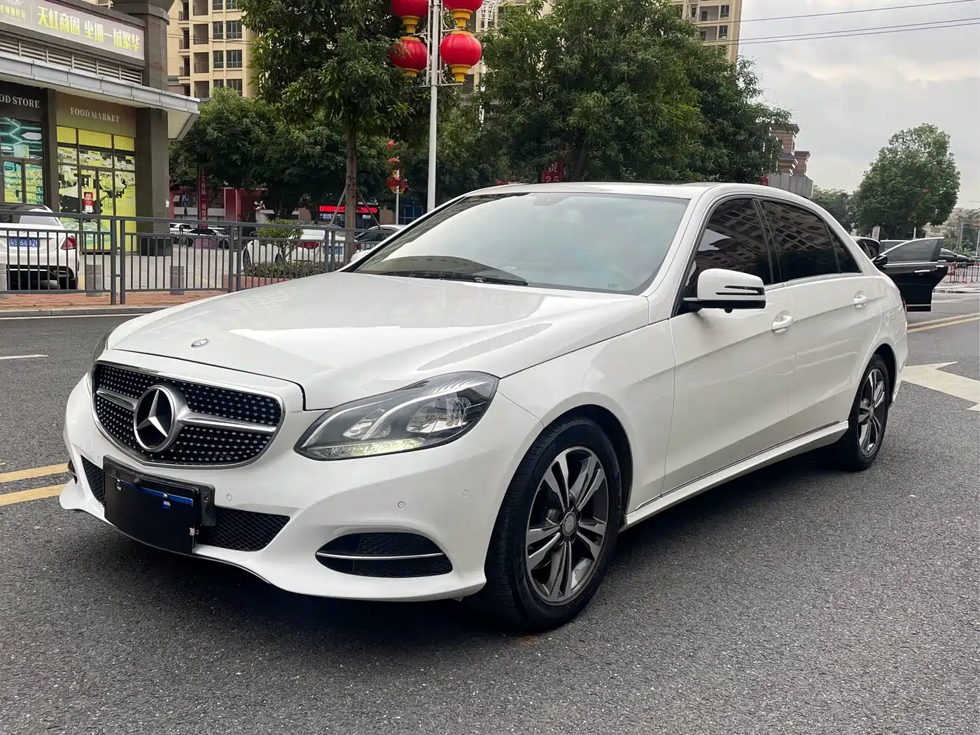 Mercedes-Benz E-Class 2014 E 260 L Sport фото 2