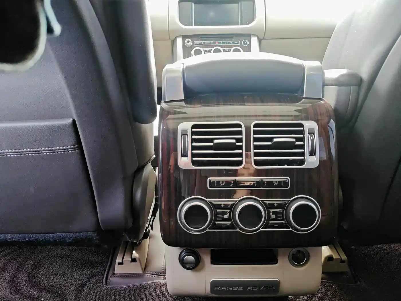 Land Rover Range Rover 2014 3.0 SC V6 Vogue фото 10