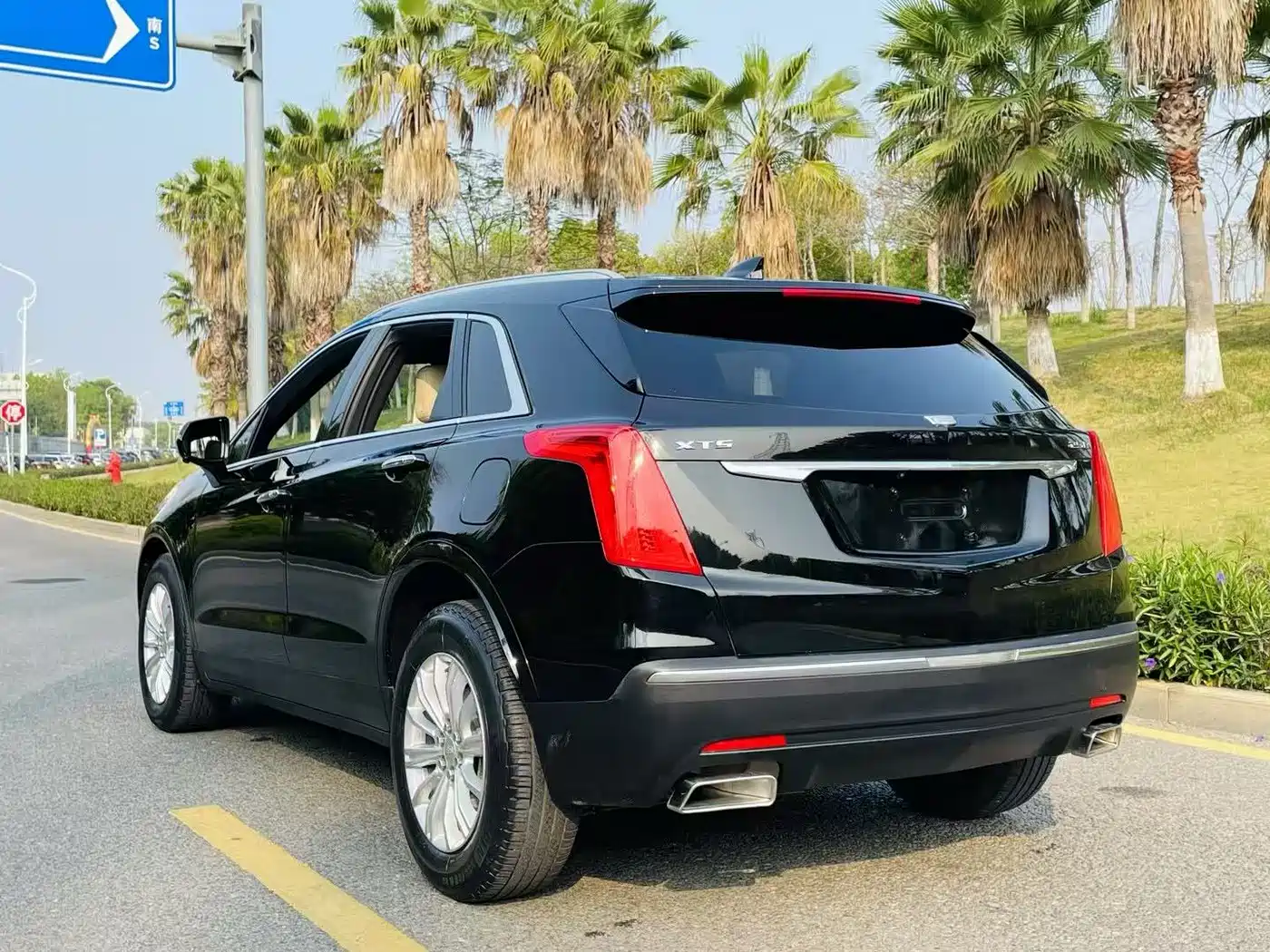 Cadillac XT5 2016 25T Technology Model фото 9