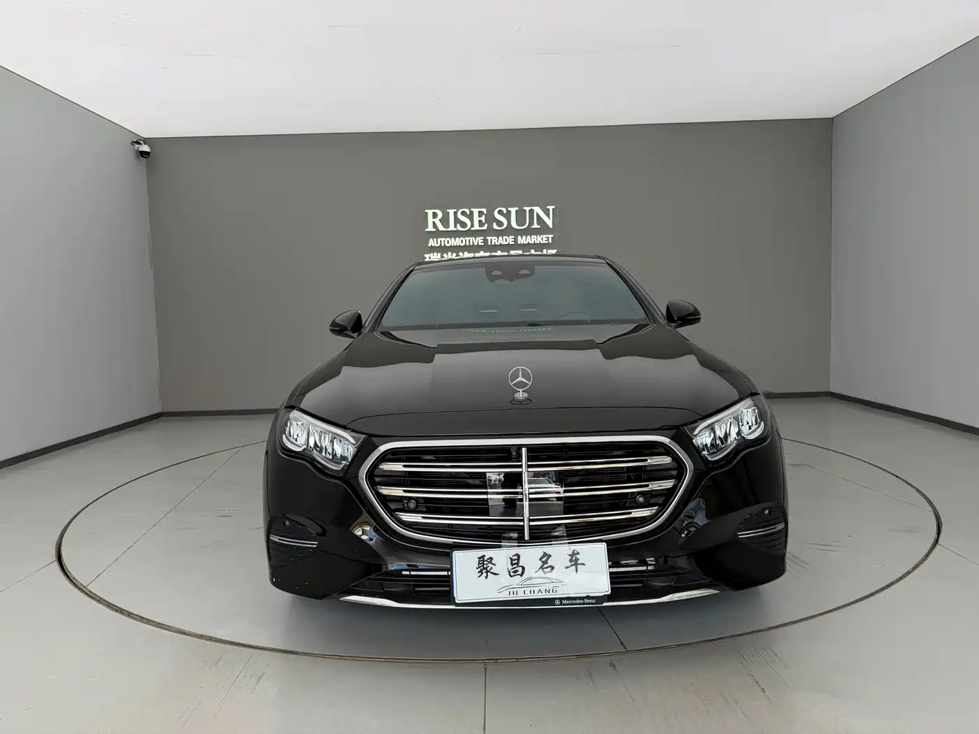 Mercedes-Benz E-Class 2025 Facelift E 300 L Luxury фото 2