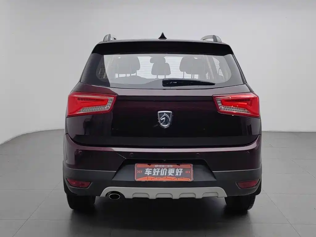 Фото 4 - Baojun 560