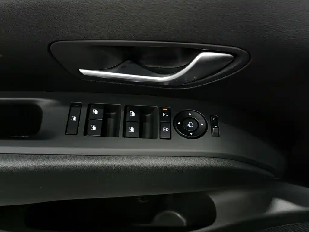 Фото 9 - Hyundai Tucson