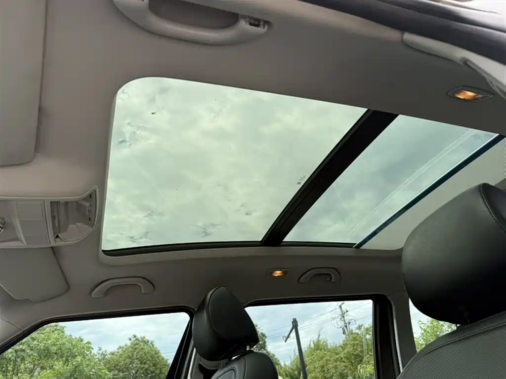 Škoda Yeti 2014 1.4TSI DSG Wild фото 9
