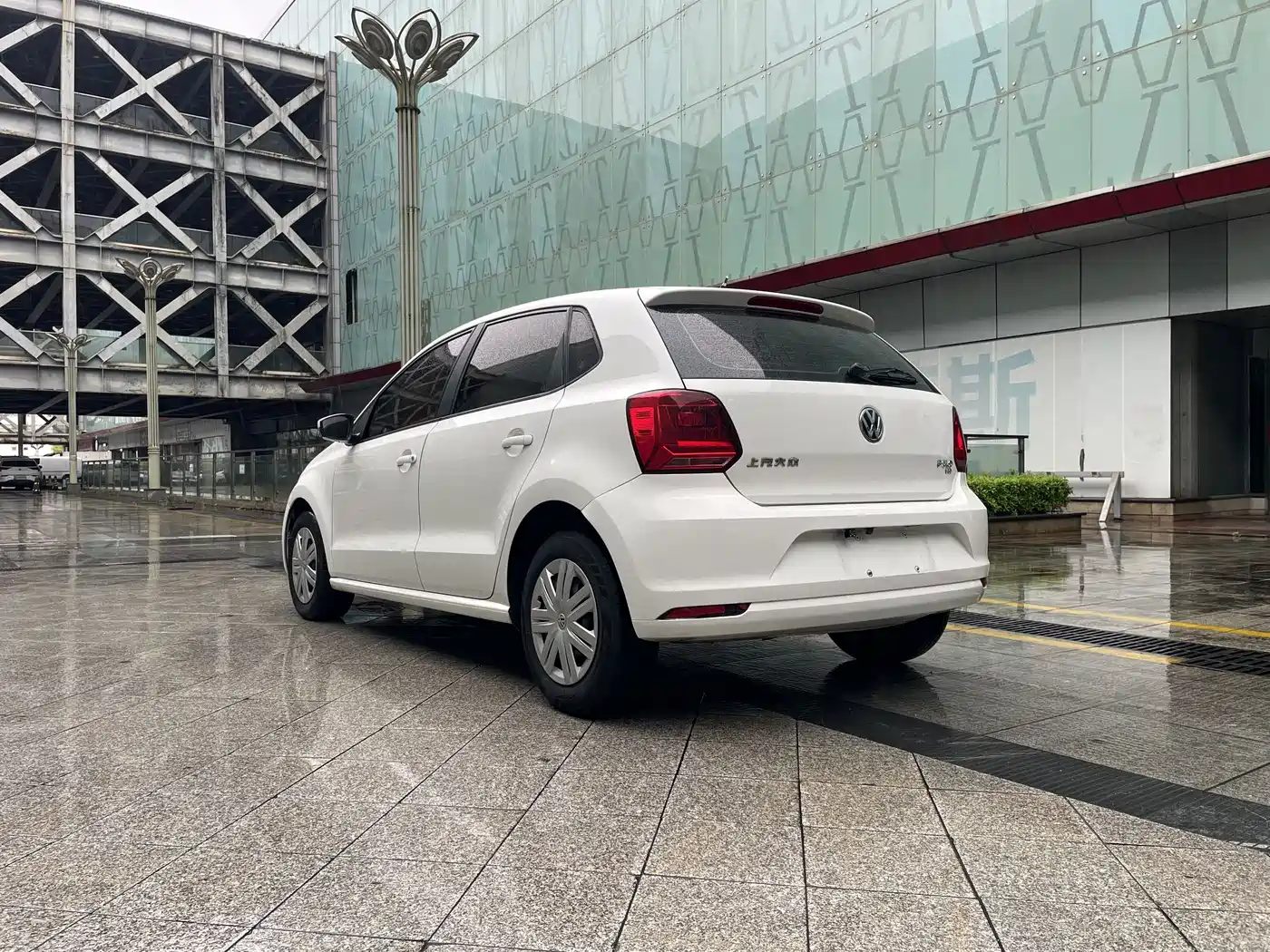 Volkswagen Polo 2018 1.5L Auto Safe Drive фото 8