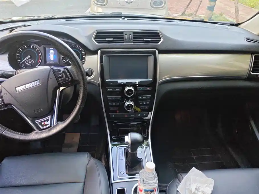 Haval H2 2015 2015 1.5T Automatic 2WD Elite Edition
