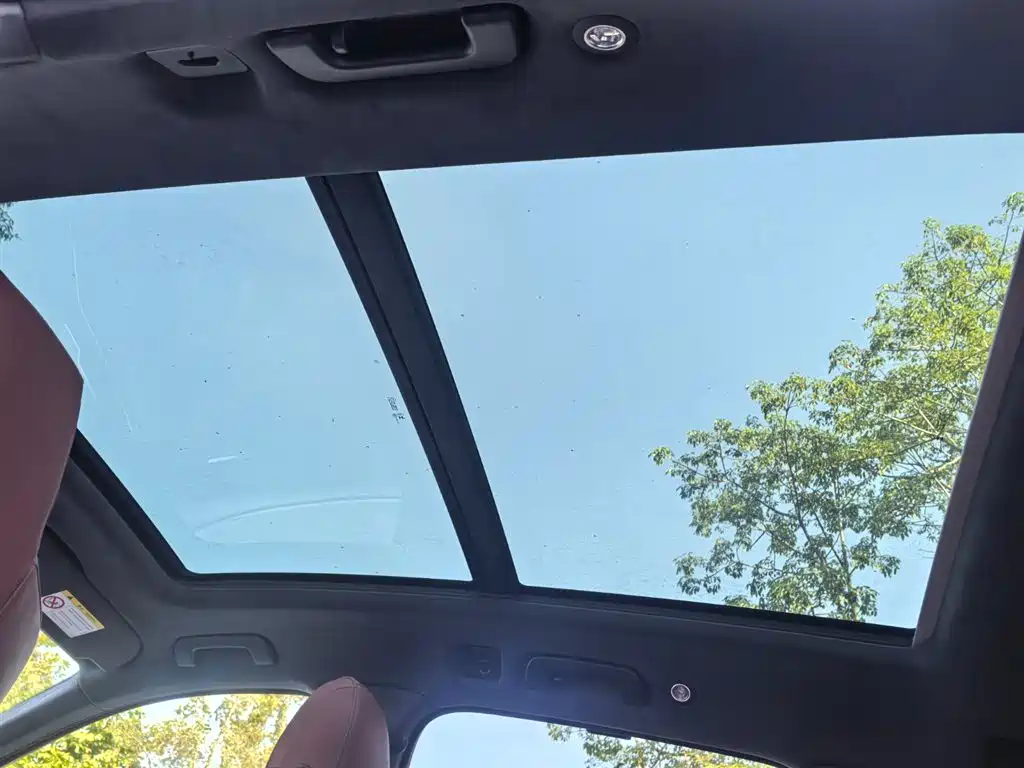 Audi SQ7 2024 4.0 TFSI фото 10