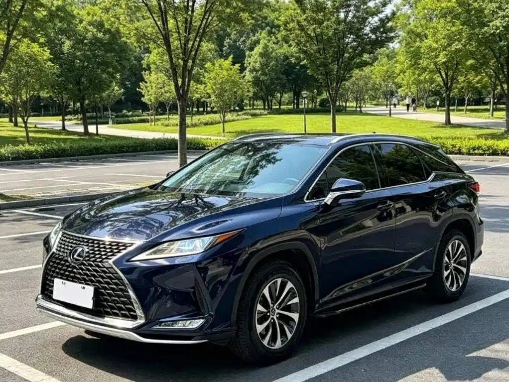 Фото 1 - Lexus RX