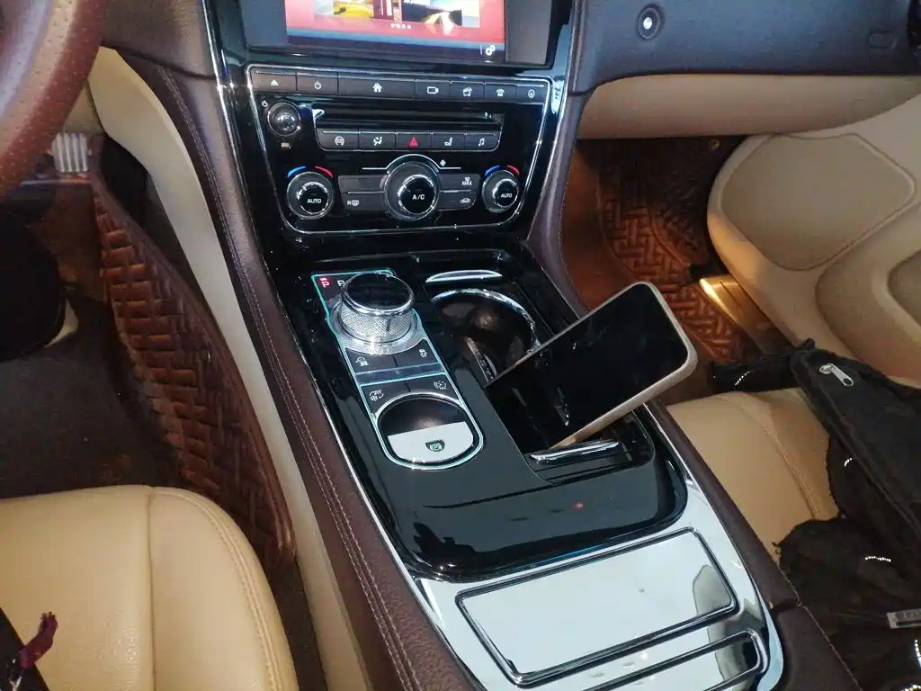 Jaguar XJ 2017 2016 XJL 2.0T 2WD Elegance Business Edition