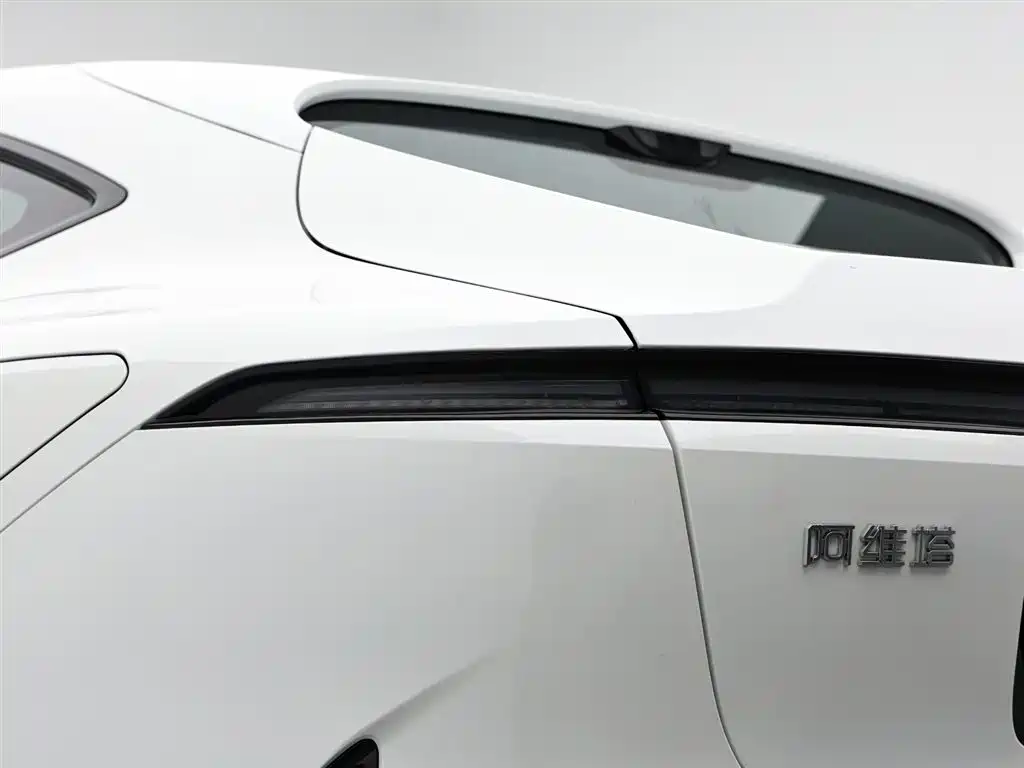 Avatr 11 2025 Max Extended Range Edition фото 9