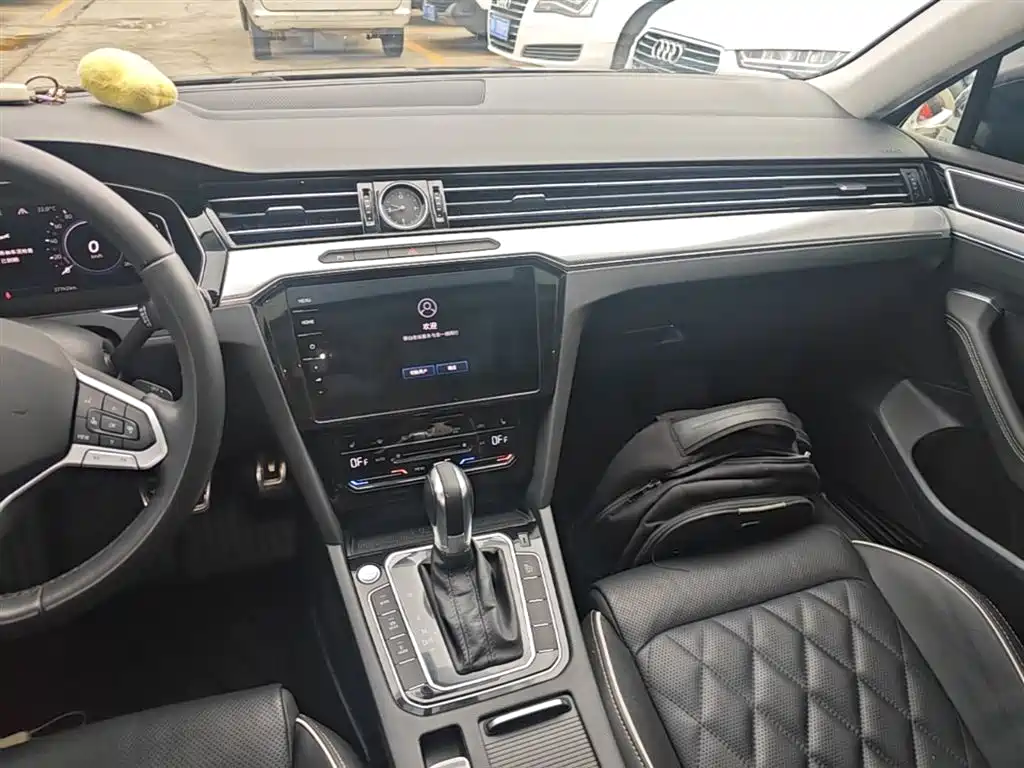 Volkswagen Magotan GTE Plug-in Hybrid 2022 GTE Luxury фото 13