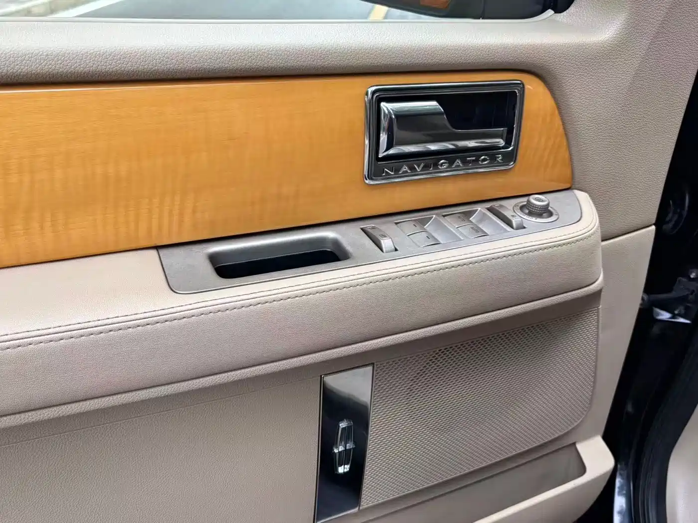 Lincoln Navigator 2009 2010 5.4L AWD