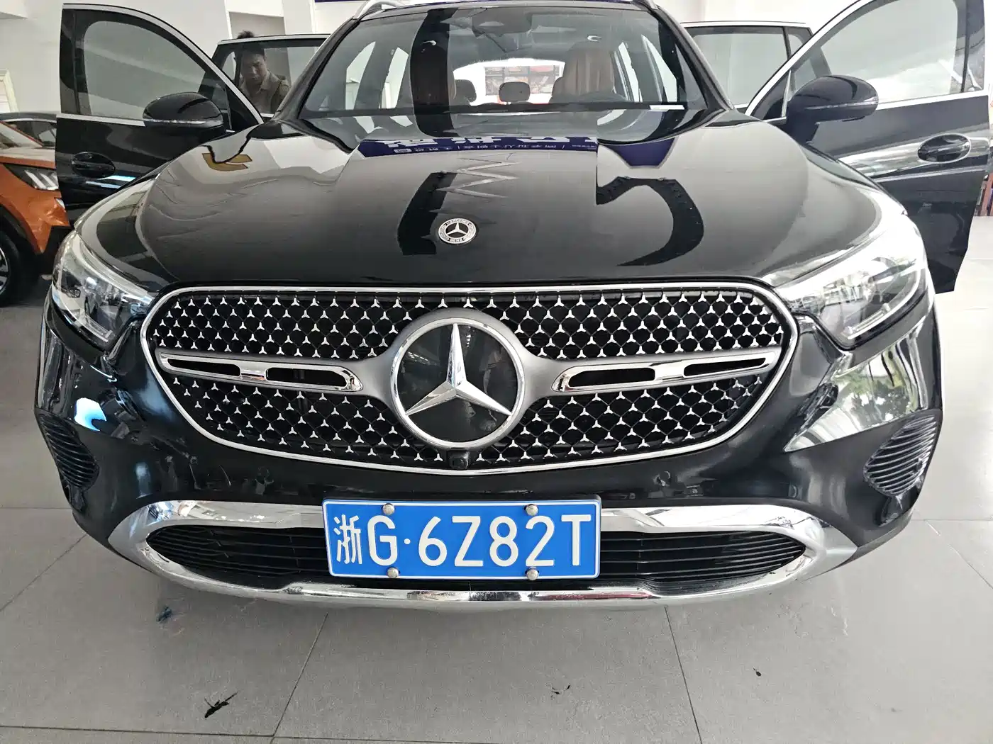 صورة 2 - Mercedes-Benz GLC