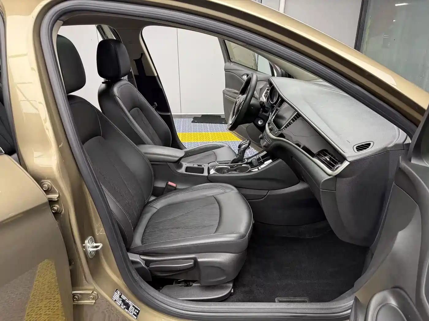 Фото 4 - Buick Verano