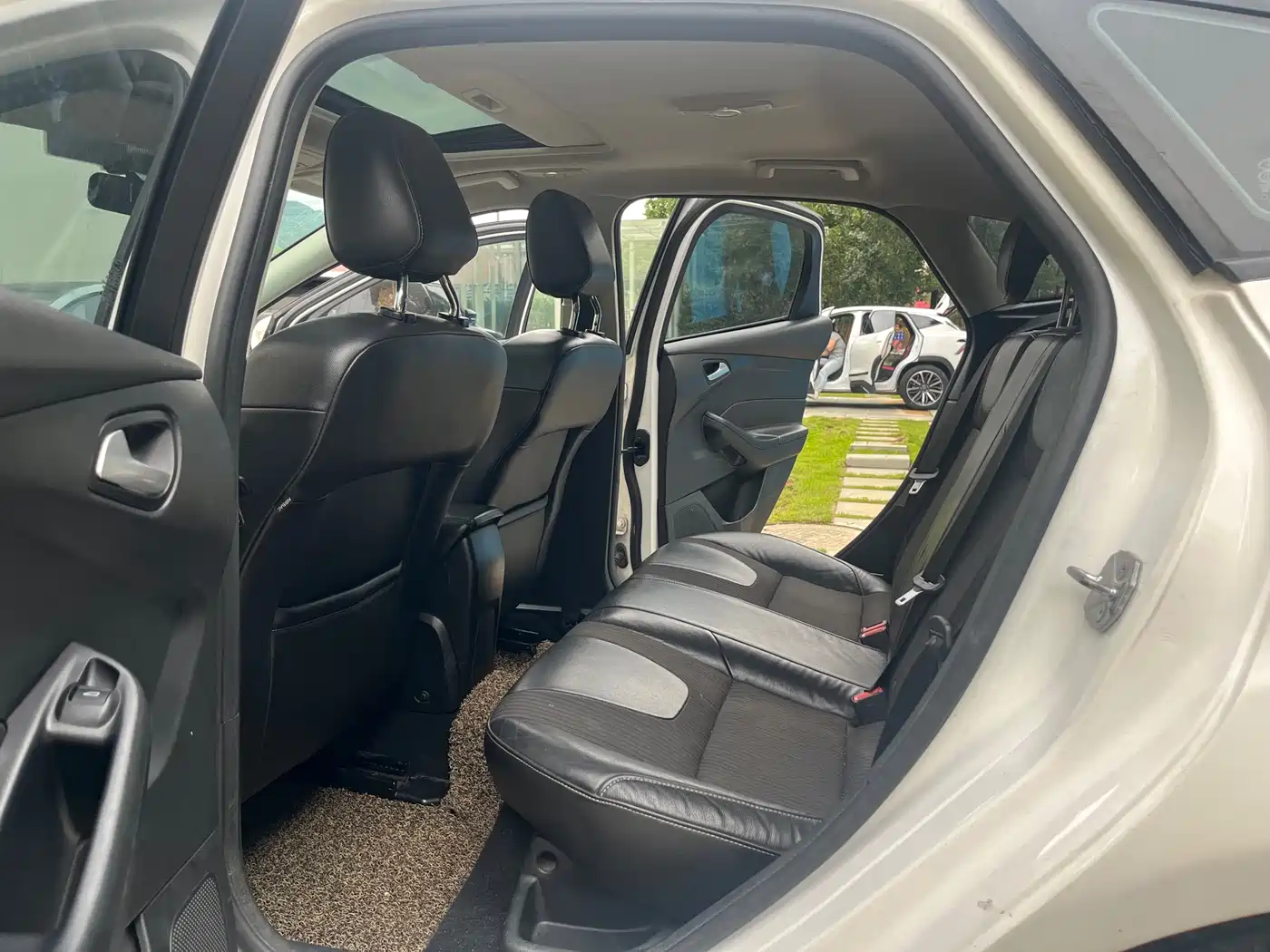 Ford Focus 2015 2015 Hatchback 1.6L Automatic Comfort
