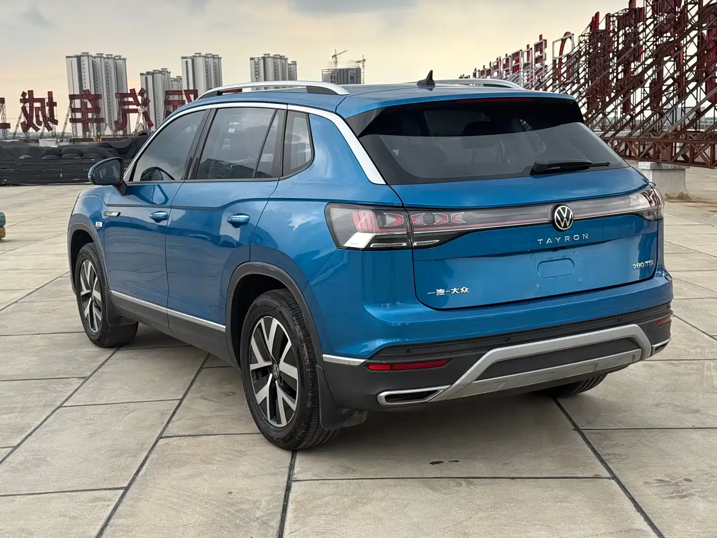 Volkswagen Tayron GTE Plug-in Hybrid 2023 280TSI Luxury Plus Advanced Edition фото 3
