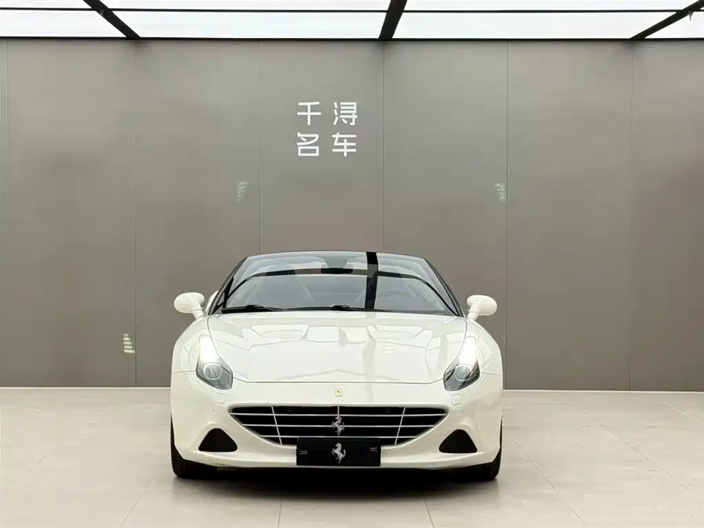 Ferrari California T 2016 2015 3.9T Standard