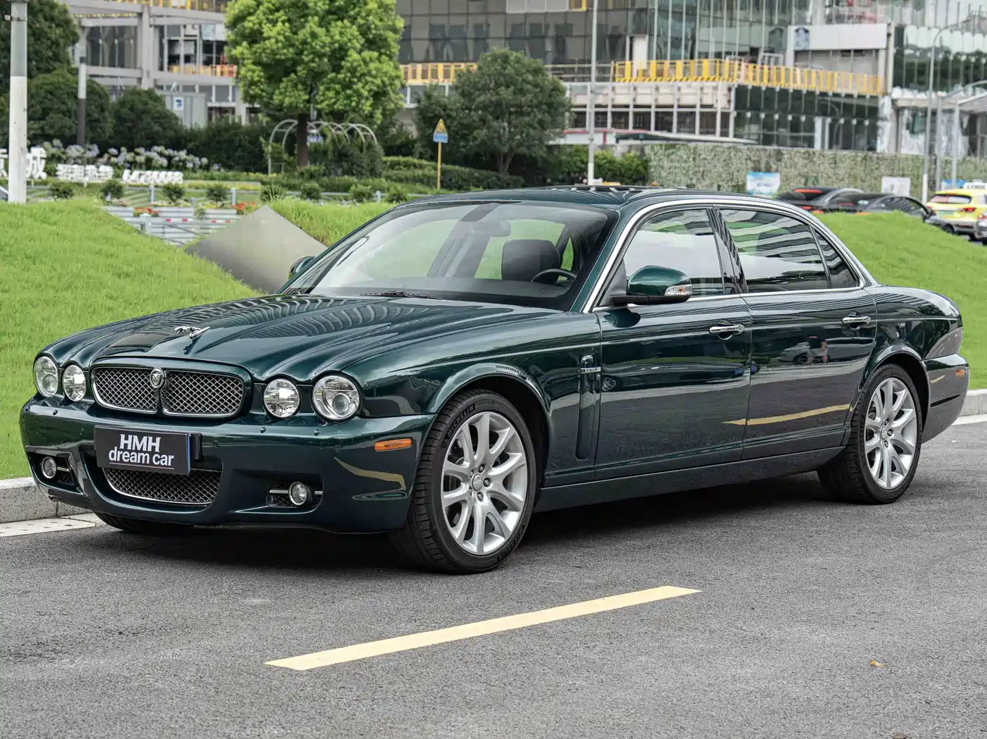 Jaguar XJ