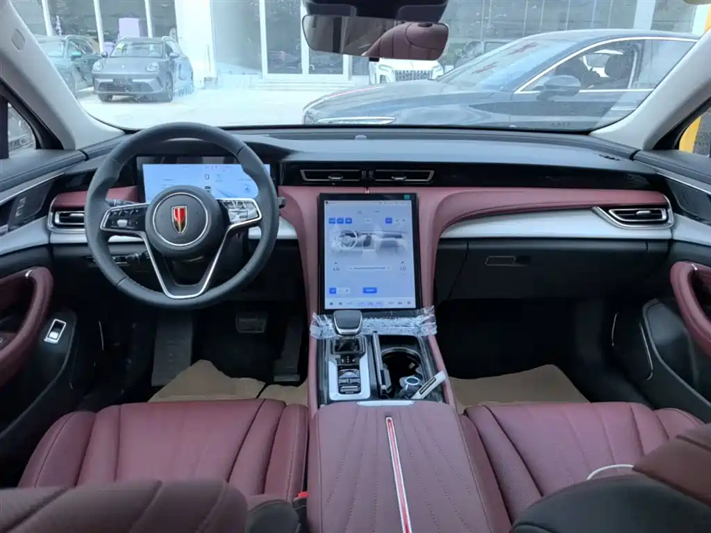 Hongqi H5 PHEV 2025 130 Super Hybrid Edition фото 10