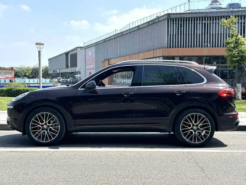 Porsche Cayenne 2015 Cayenne 3.0T фото 9