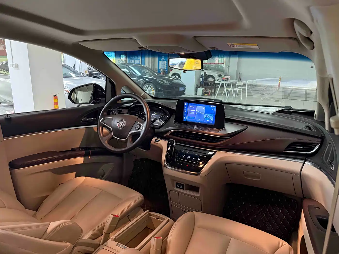 Buick GL8 2021 Land Business Class 652T Comfort фото 14