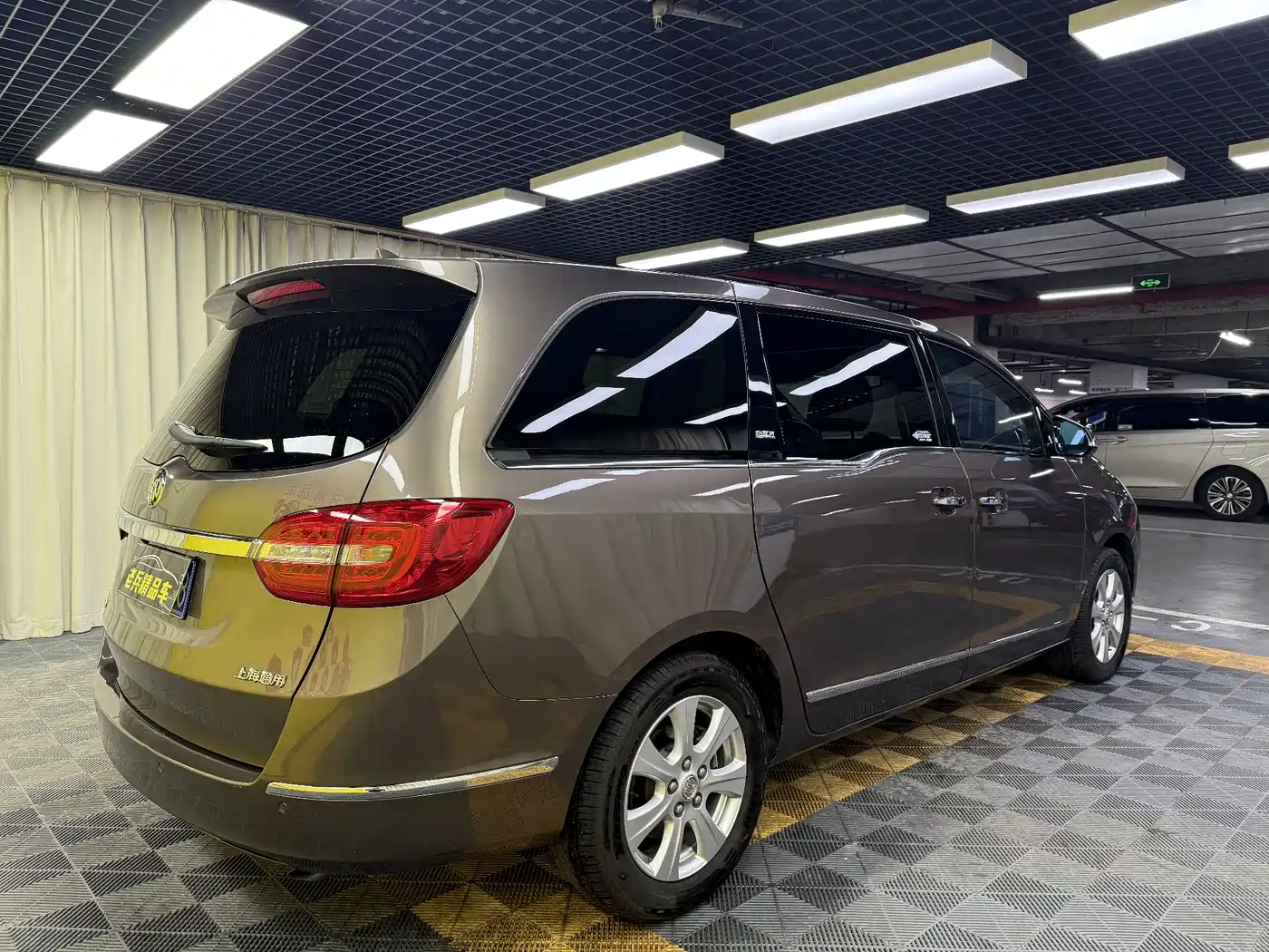 Buick GL8 2014 3.0L XT Luxury Business Flagship фото 4