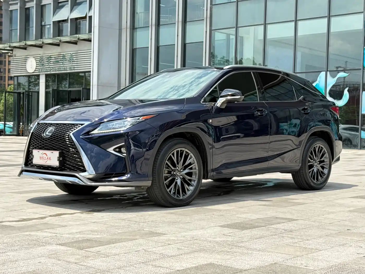 Фото 1 - Lexus RX