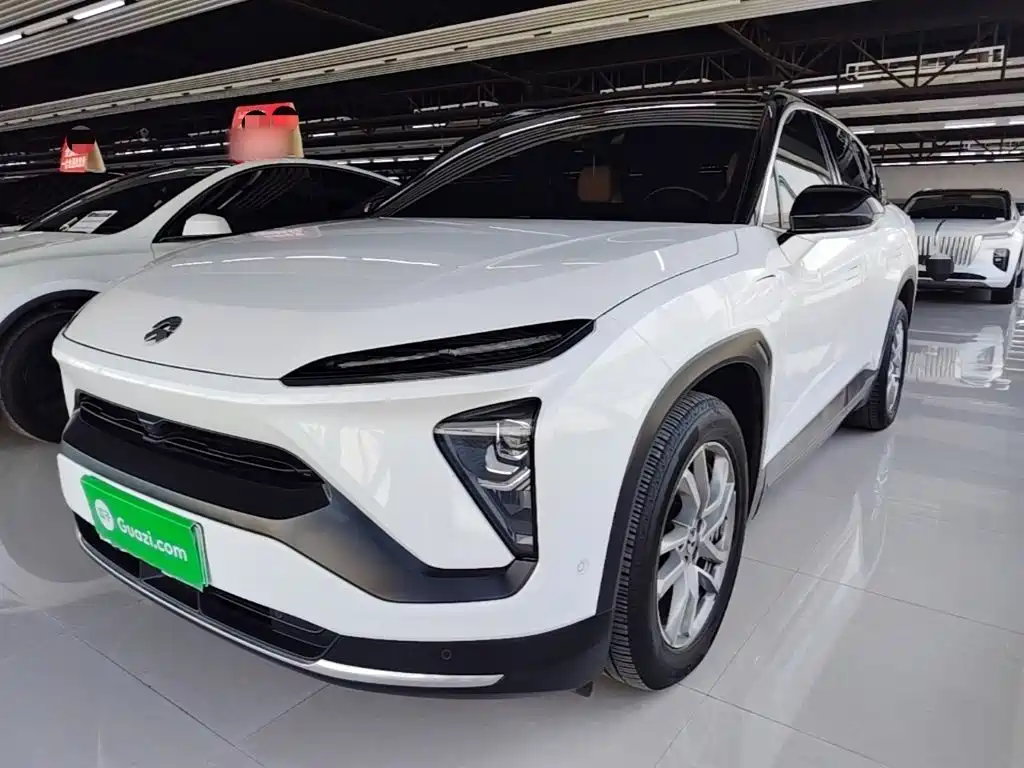 Фото 1 - NIO ES6