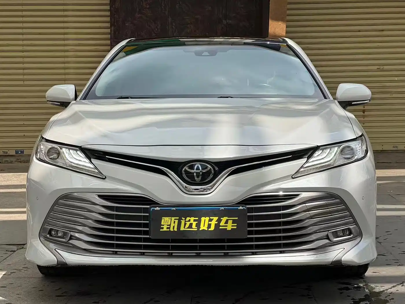 Toyota Camry 2018 2.5G Luxury Edition фото 2