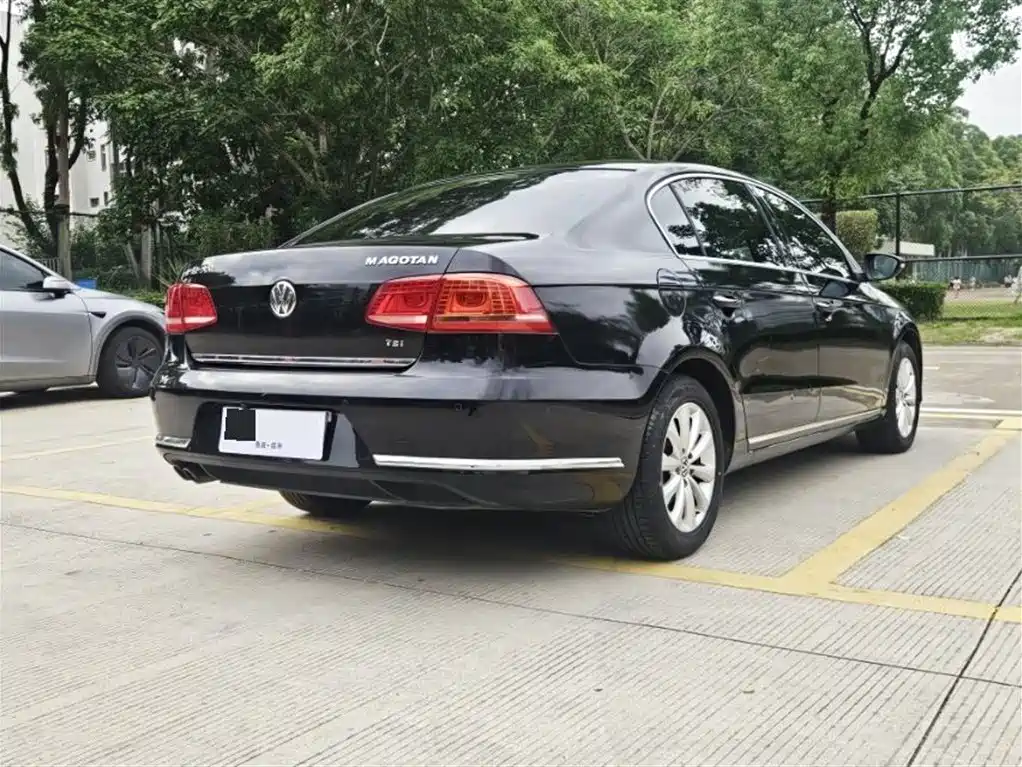 Volkswagen Magotan 2013 1.8TSI Leading фото 7