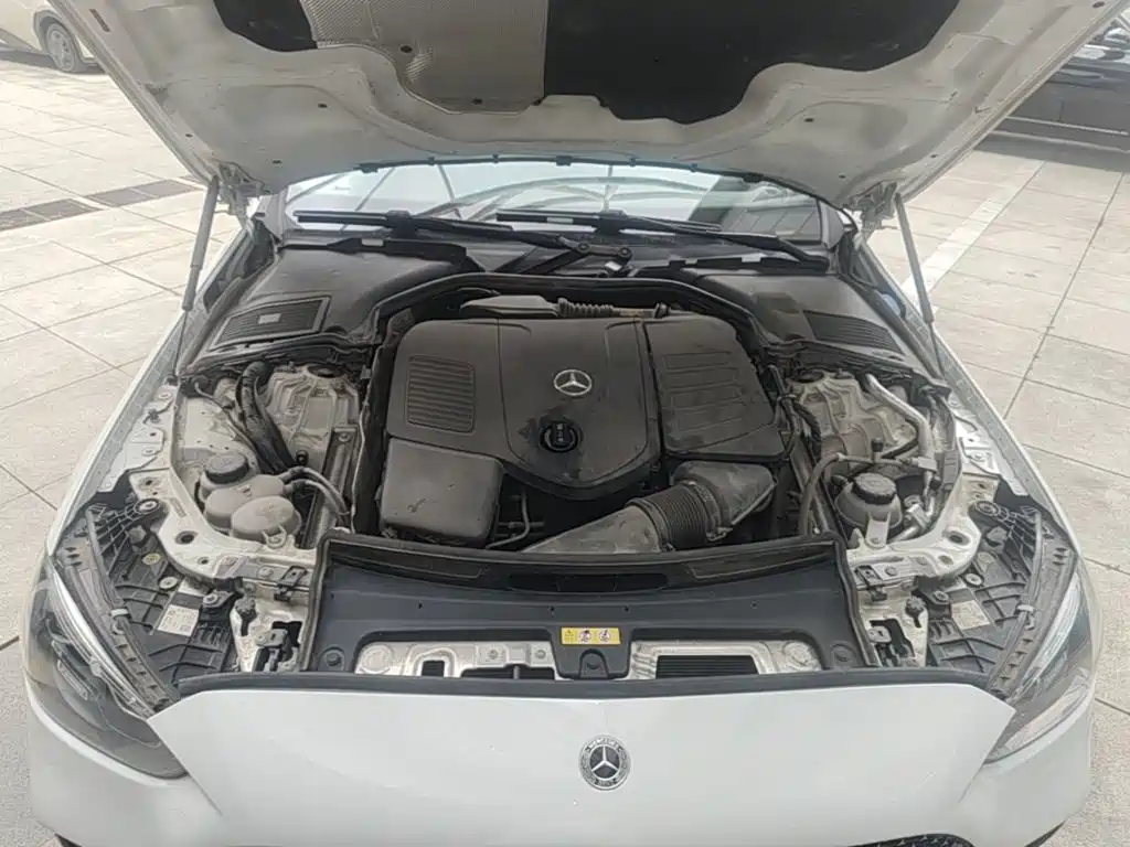 Фото 20 - Mercedes-Benz C-Class
