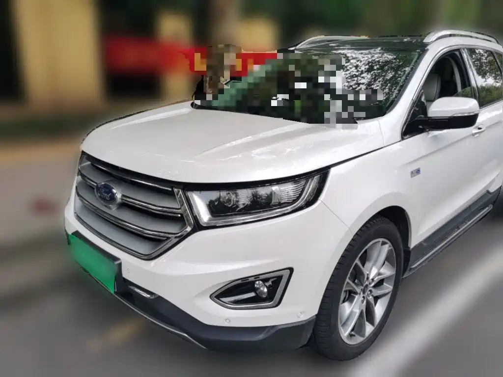 Фото 1 - Ford Edge