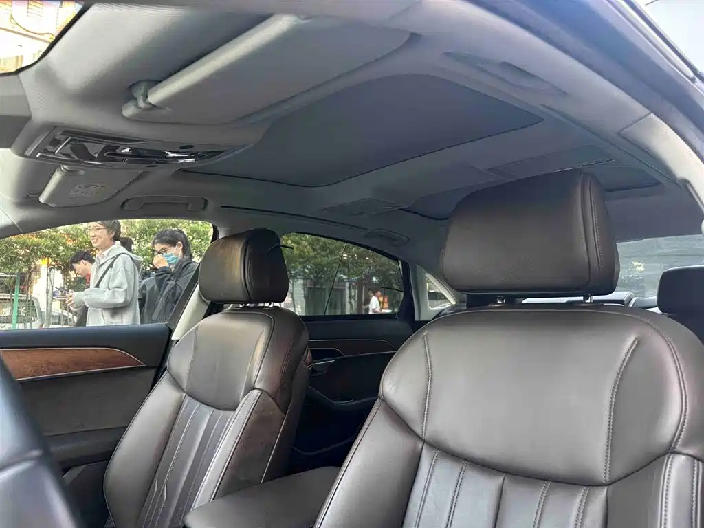 Audi A8 2018 A8L 55 TFSI quattro Launch Premium фото 9
