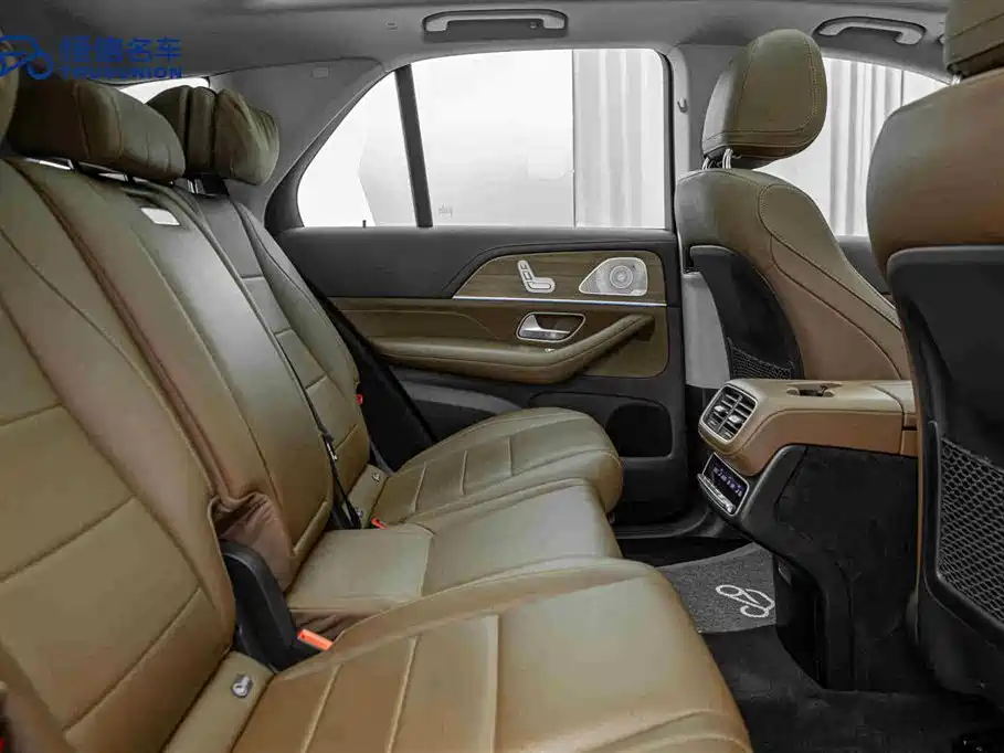 Mercedes-Benz GLE 2024 GLE 450 4MATIC Fashion фото 16