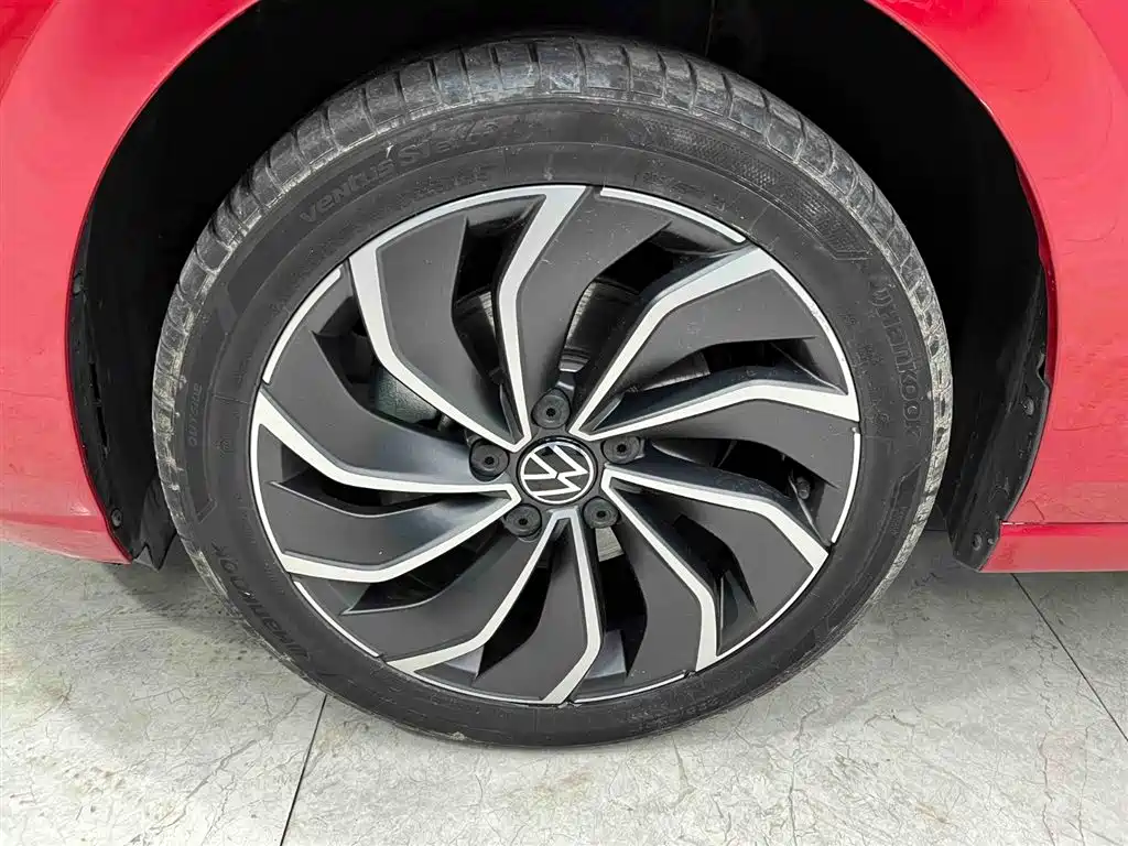Volkswagen Golf 2021 280TSI DSG 30th Anniversary Edition фото 19